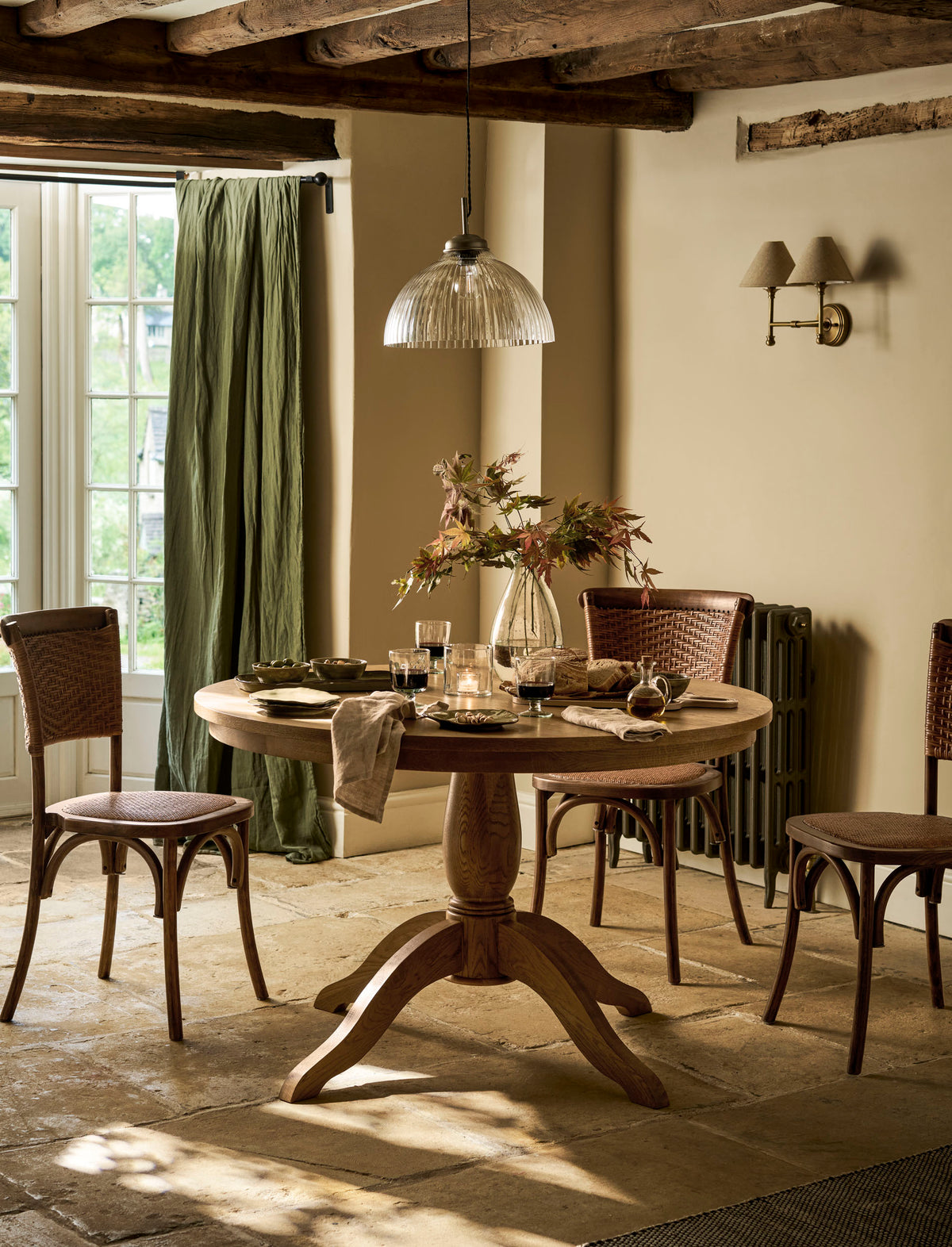 Oakhill Round Dining Table - Oak Wood, Dark Natural, Large