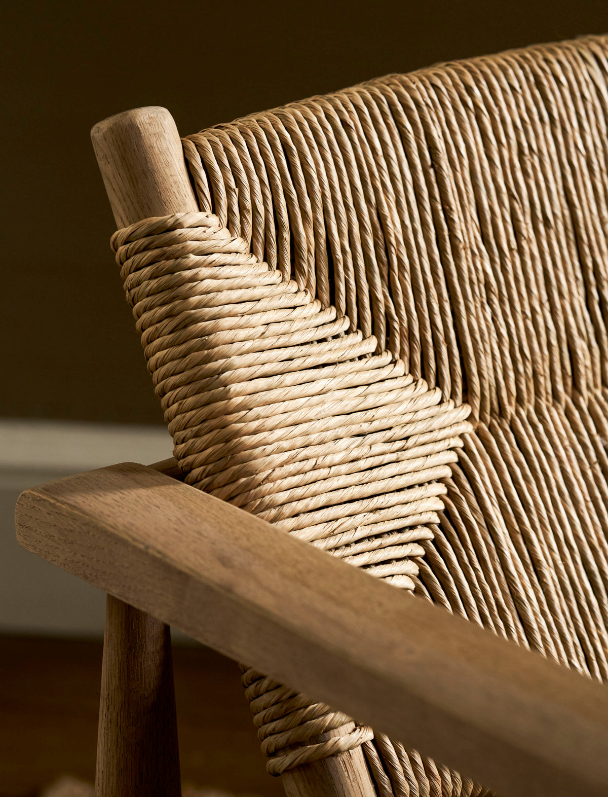 Wixford Armchair - Oak Wood, Natural